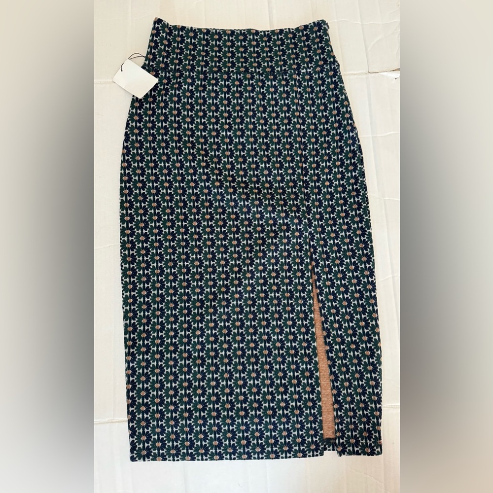 FABLE IN DUSTY TEA SKIRT, SIZE SMALL